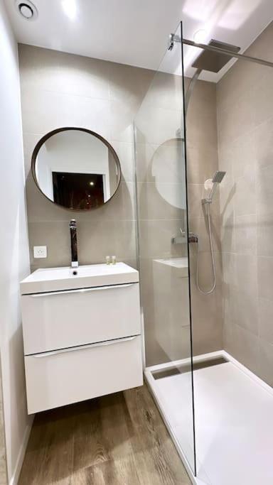 Appartement Greyroom Cannes-love Bdsm