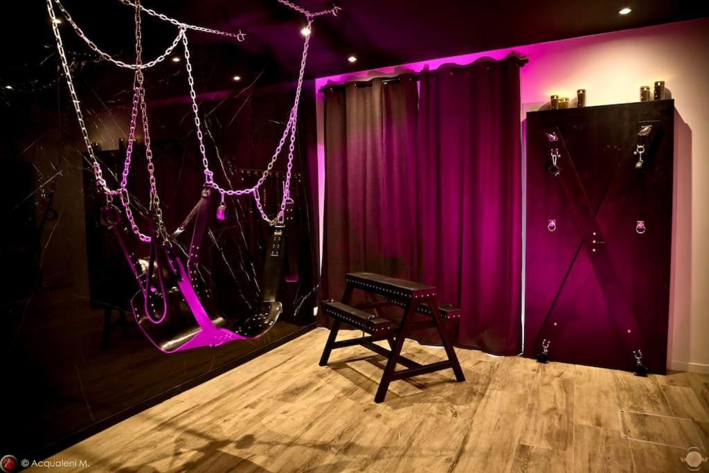 Greyroom Cannes-love Bdsm Appartement Cannes
